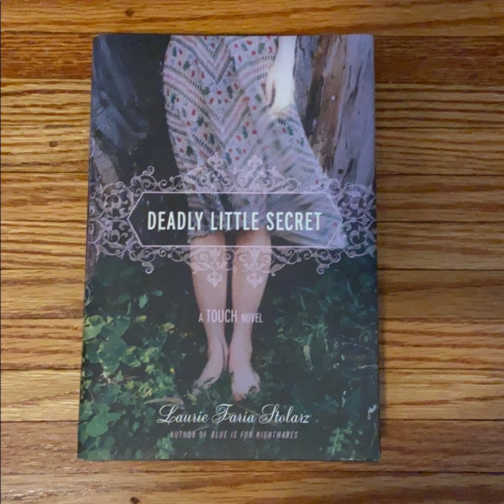 Deadly Little Secret by Laurie Faria Stolarz